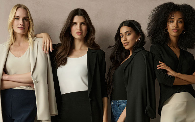 Frauen in aufeinander abgestimmten schwarz-weißen Outfits Joseph Ribkoff Outfits